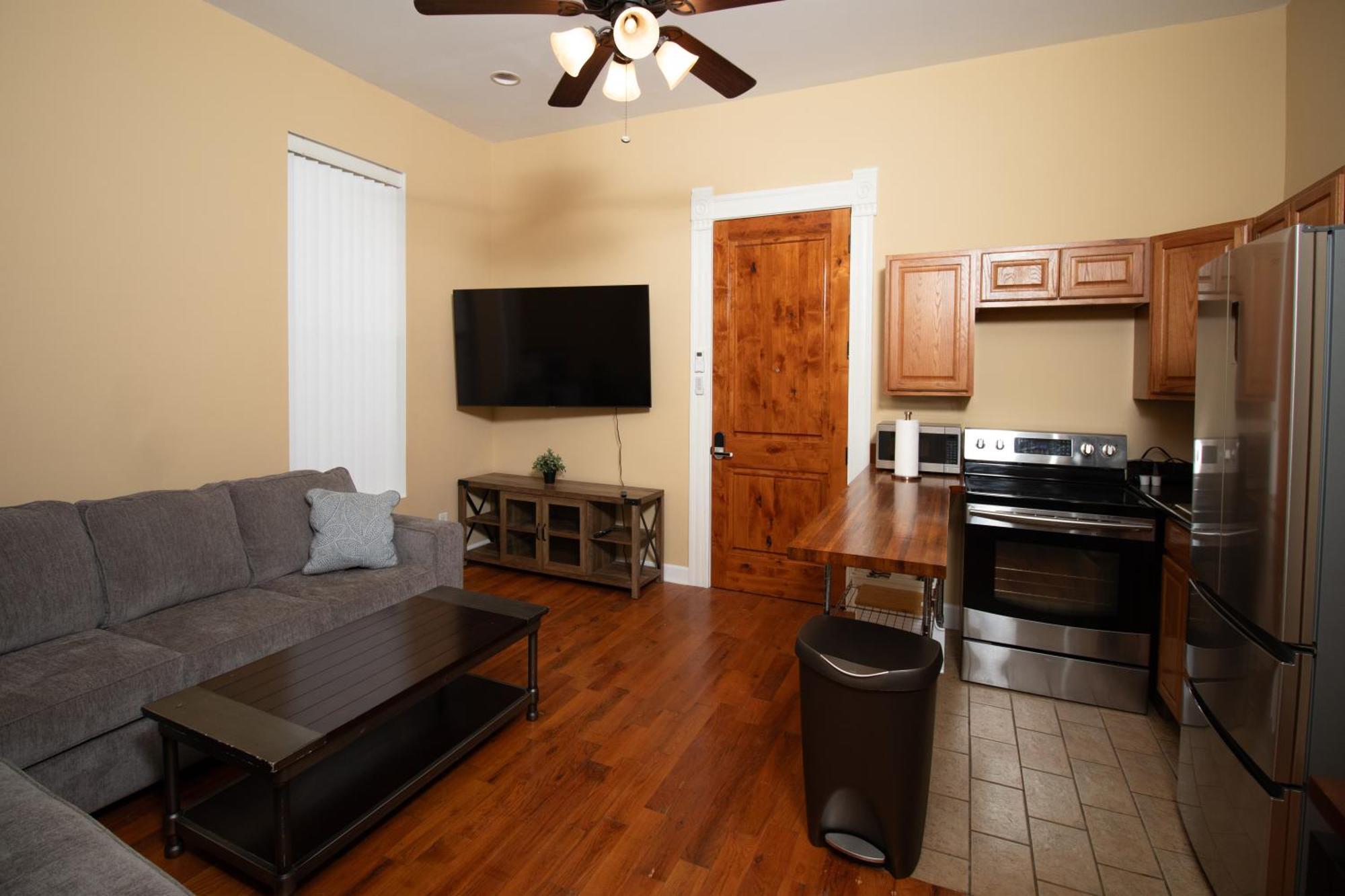 Quiet, Gated Oasis Near Downtown Lexington Appartement Buitenkant foto