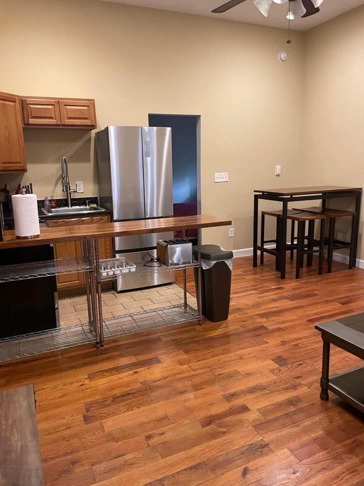 Quiet, Gated Oasis Near Downtown Lexington Appartement Buitenkant foto