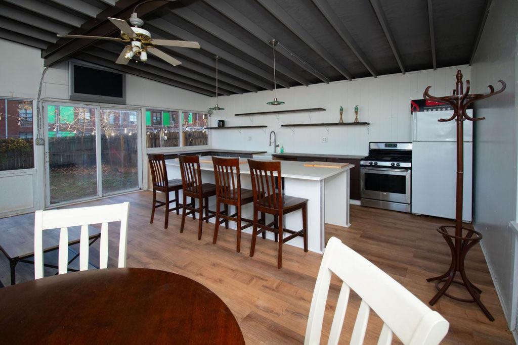 Quiet, Gated Oasis Near Downtown Lexington Appartement Buitenkant foto