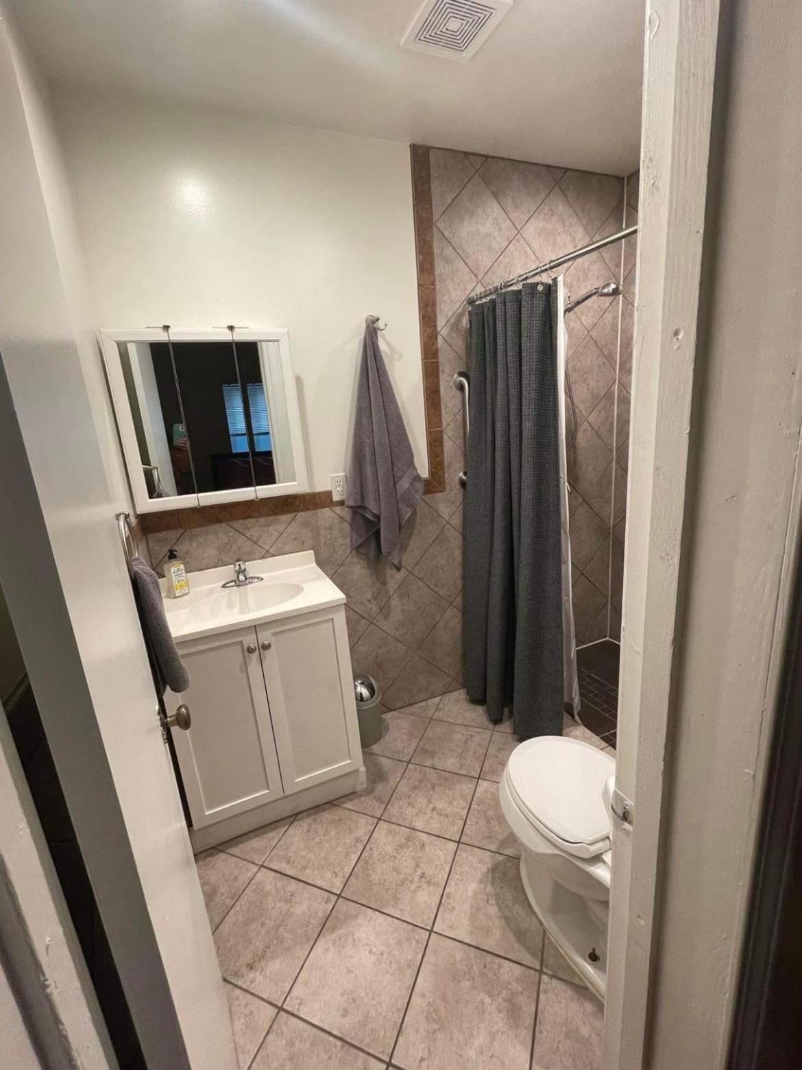 Quiet, Gated Oasis Near Downtown Lexington Appartement Buitenkant foto