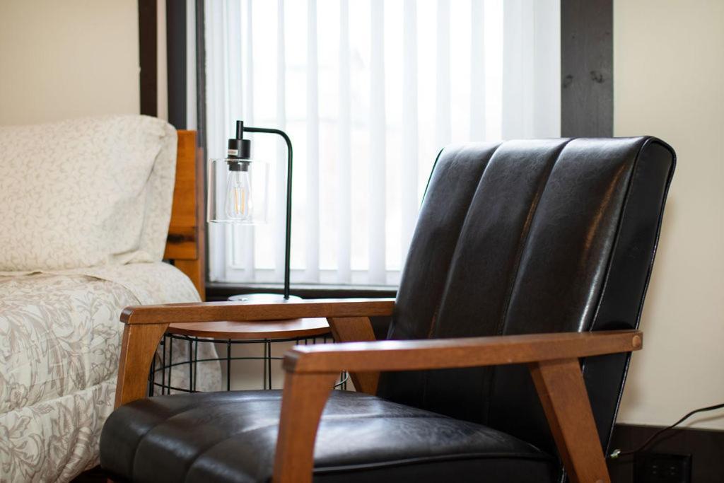 Quiet, Gated Oasis Near Downtown Lexington Appartement Buitenkant foto
